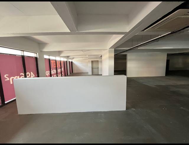 496M² BUSINESS TO LET IN WOODSTOCK